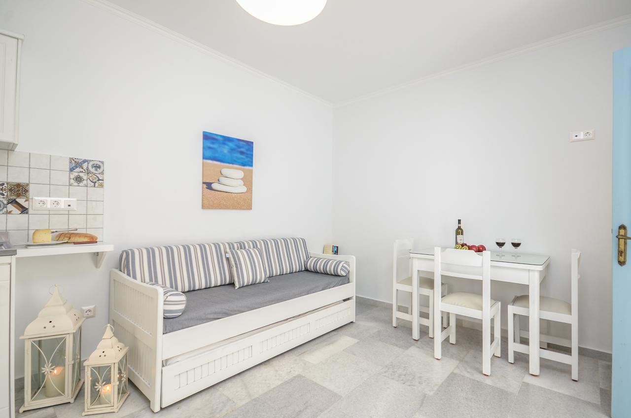 Birikos Studios & Apartments Agios Prokopios  Bagian luar foto