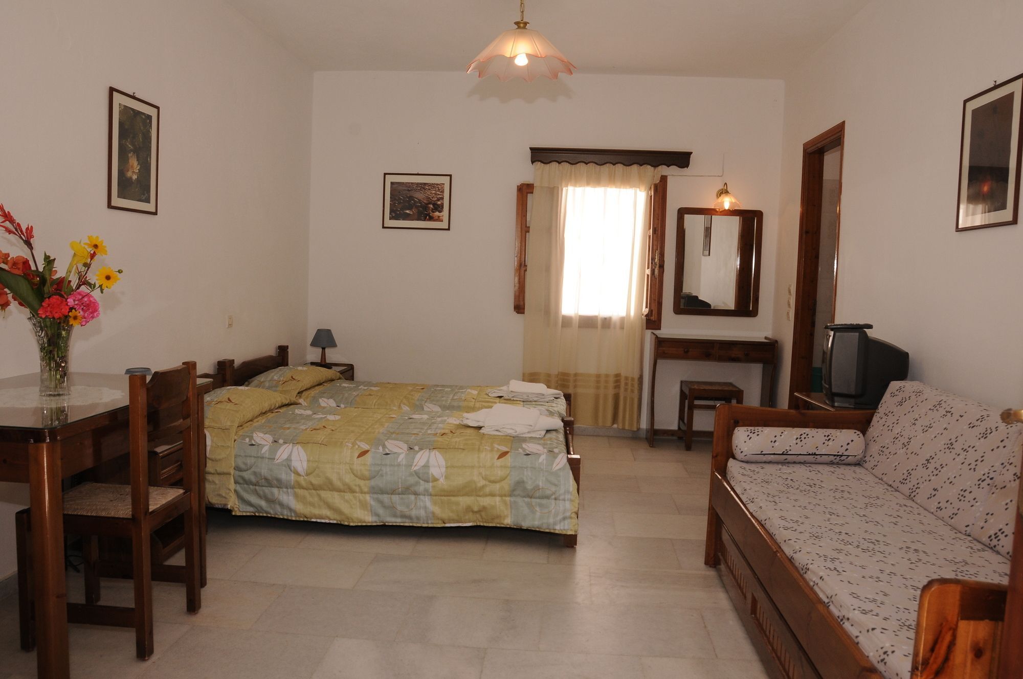 Birikos Studios & Apartments Agios Prokopios  Bagian luar foto